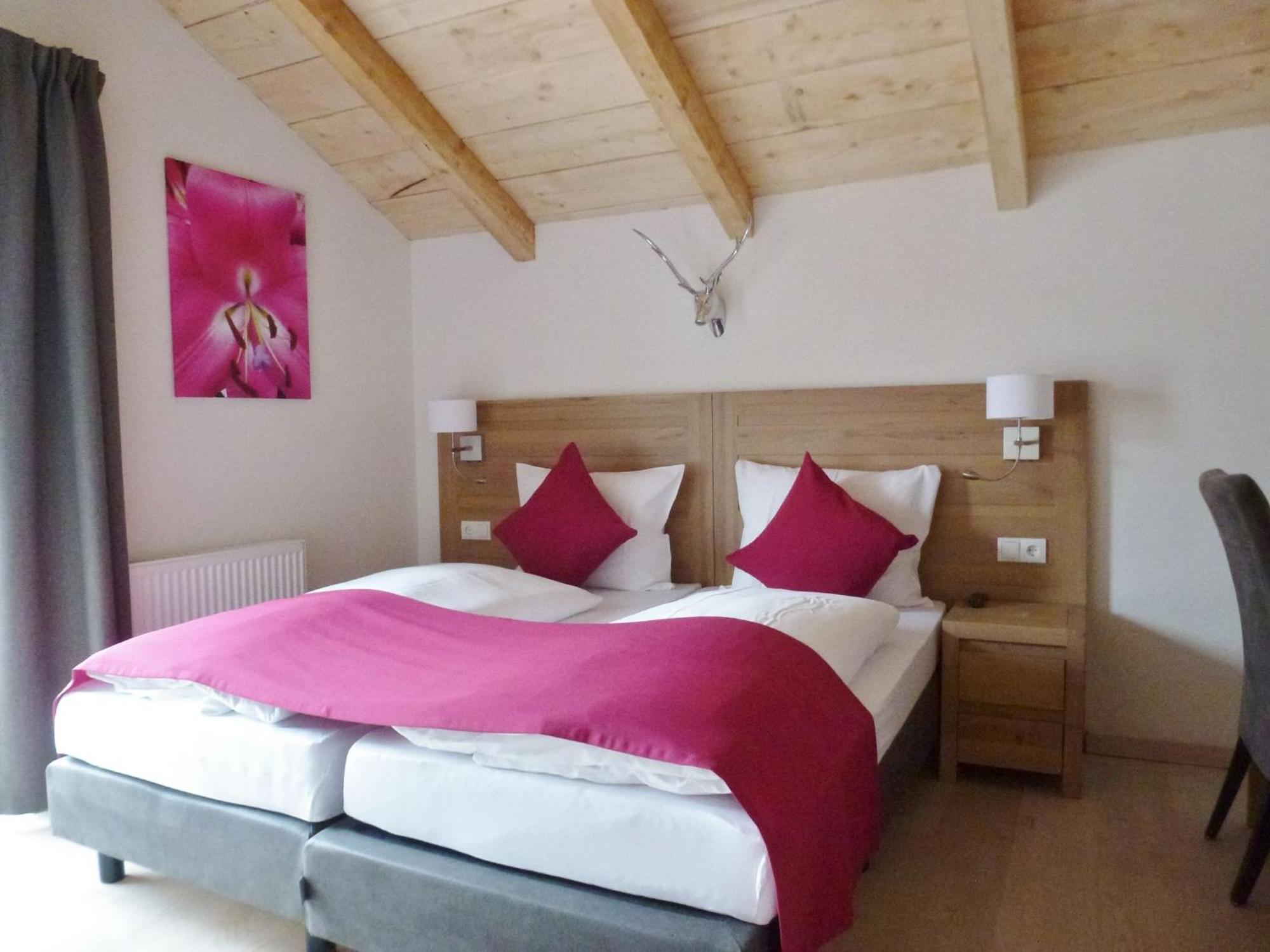 Detached Chalet Close To The Ski Area Villa บรุค อันแดร์ โกรสส์กลอคเนอร์ชตราสเซอ ภายนอก รูปภาพ