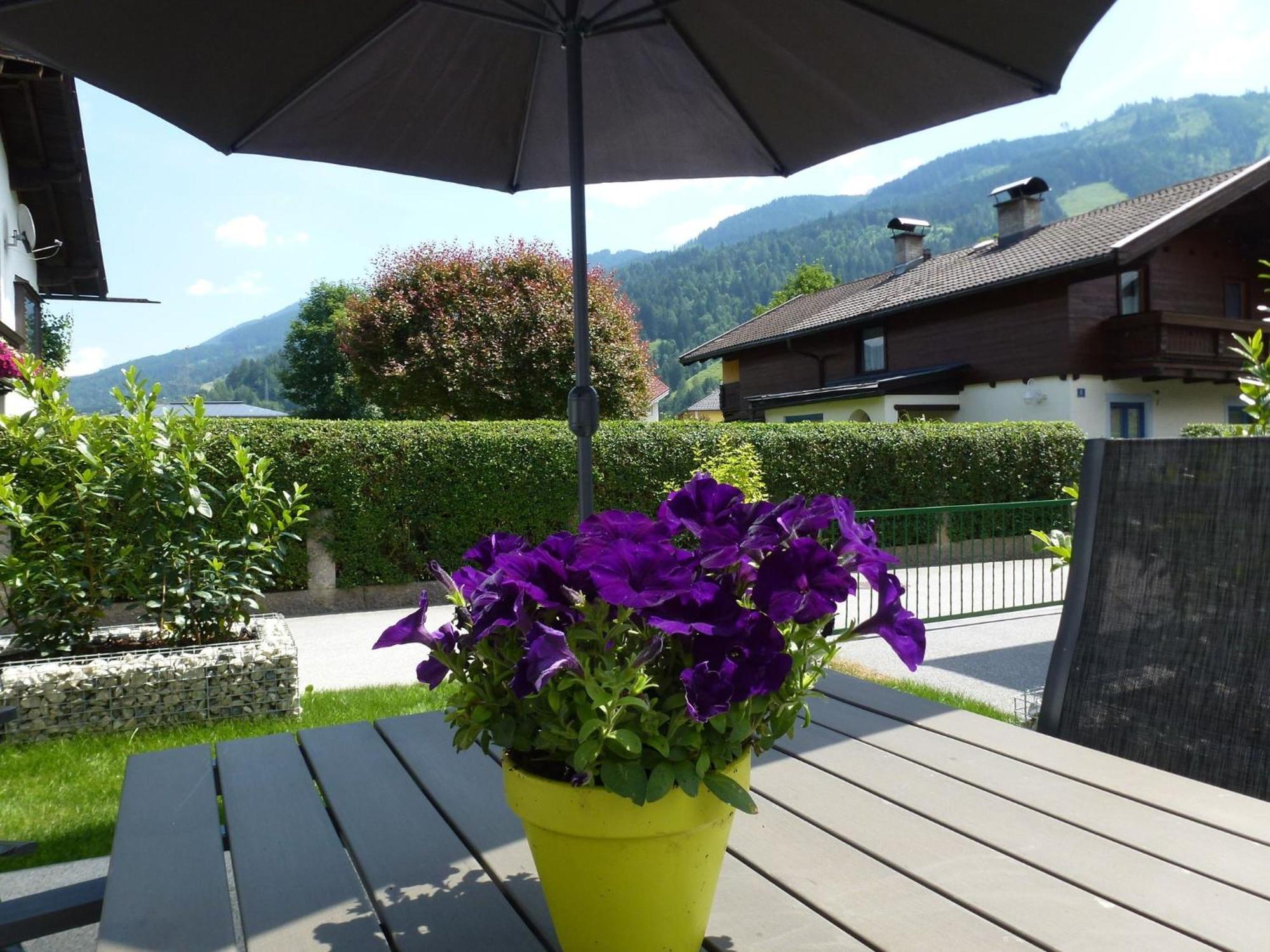 Detached Chalet Close To The Ski Area Villa บรุค อันแดร์ โกรสส์กลอคเนอร์ชตราสเซอ ภายนอก รูปภาพ